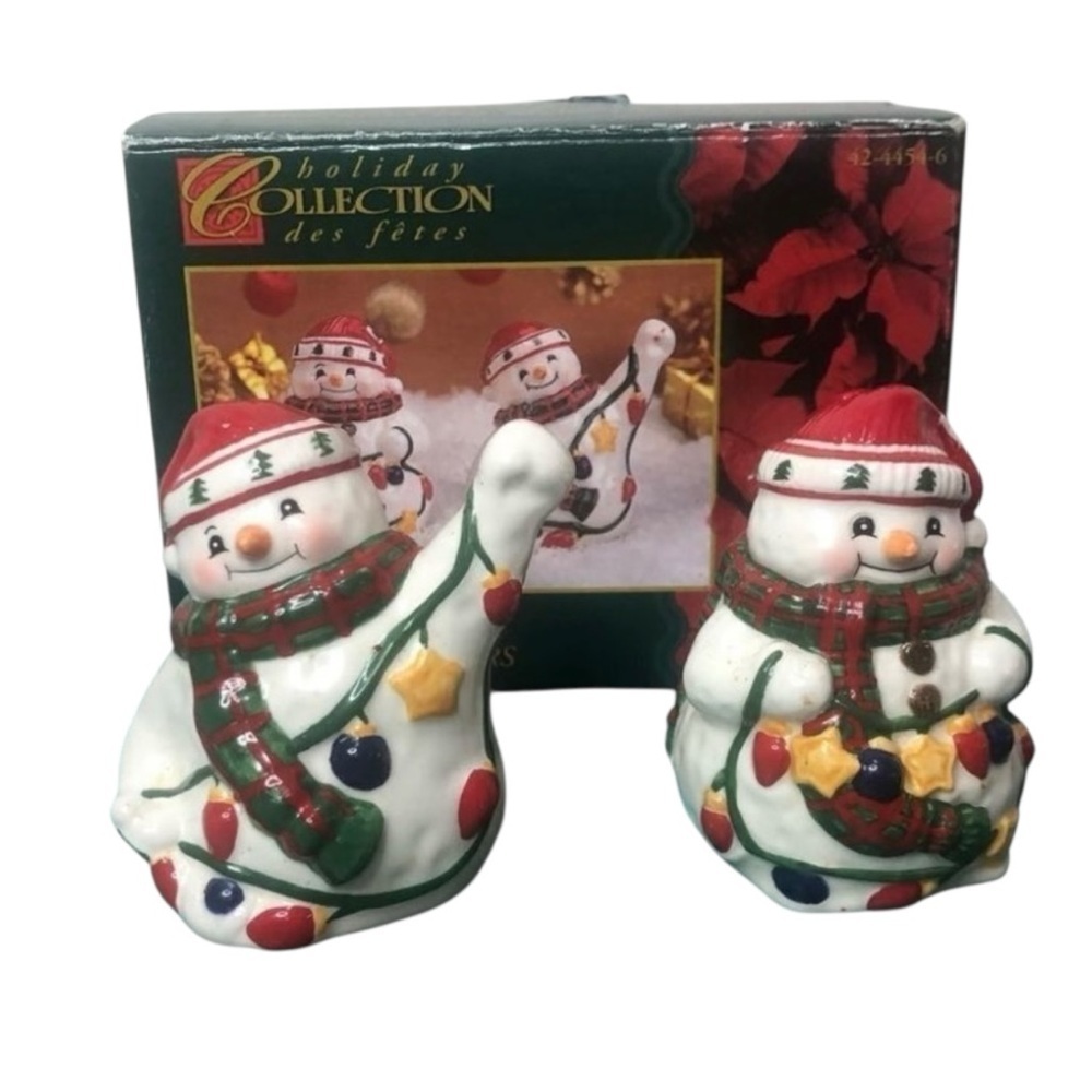 HOLIDAY  Collection Snowmen Salt & Pepper Shakers